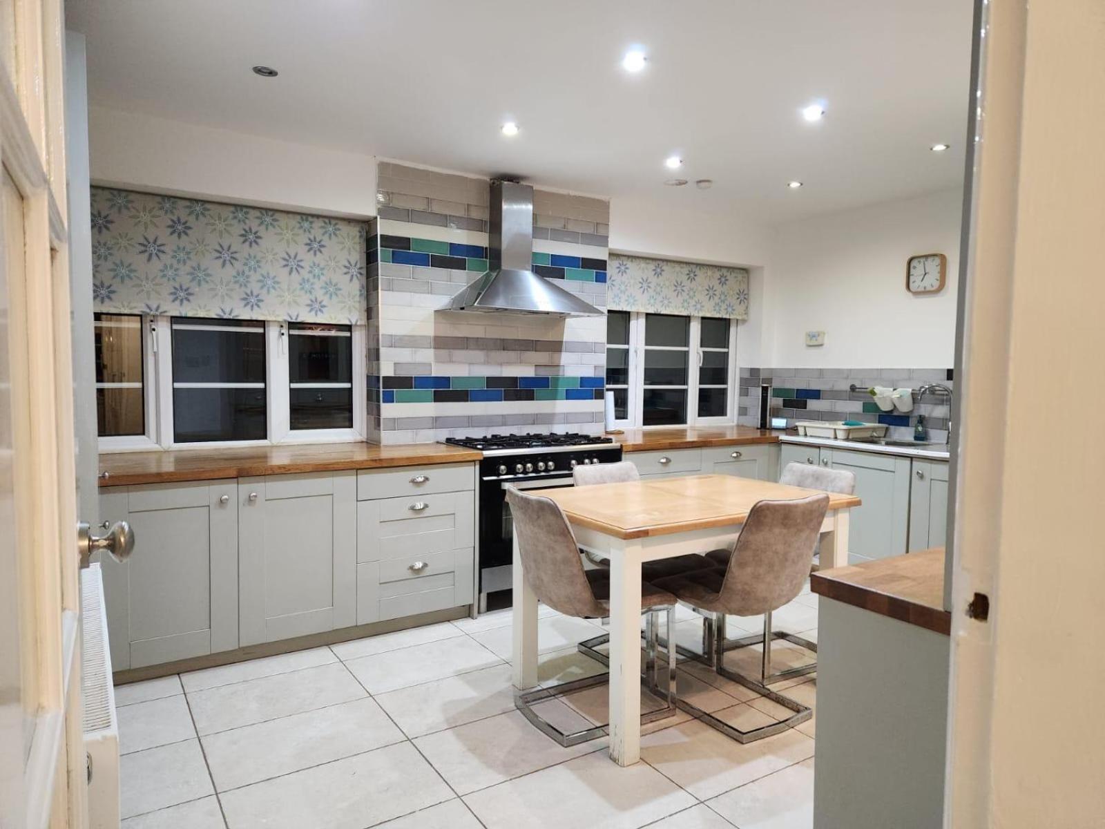 D Elmdon Homestay Shared 4 Bedrooms Birmingham Exteriér fotografie
