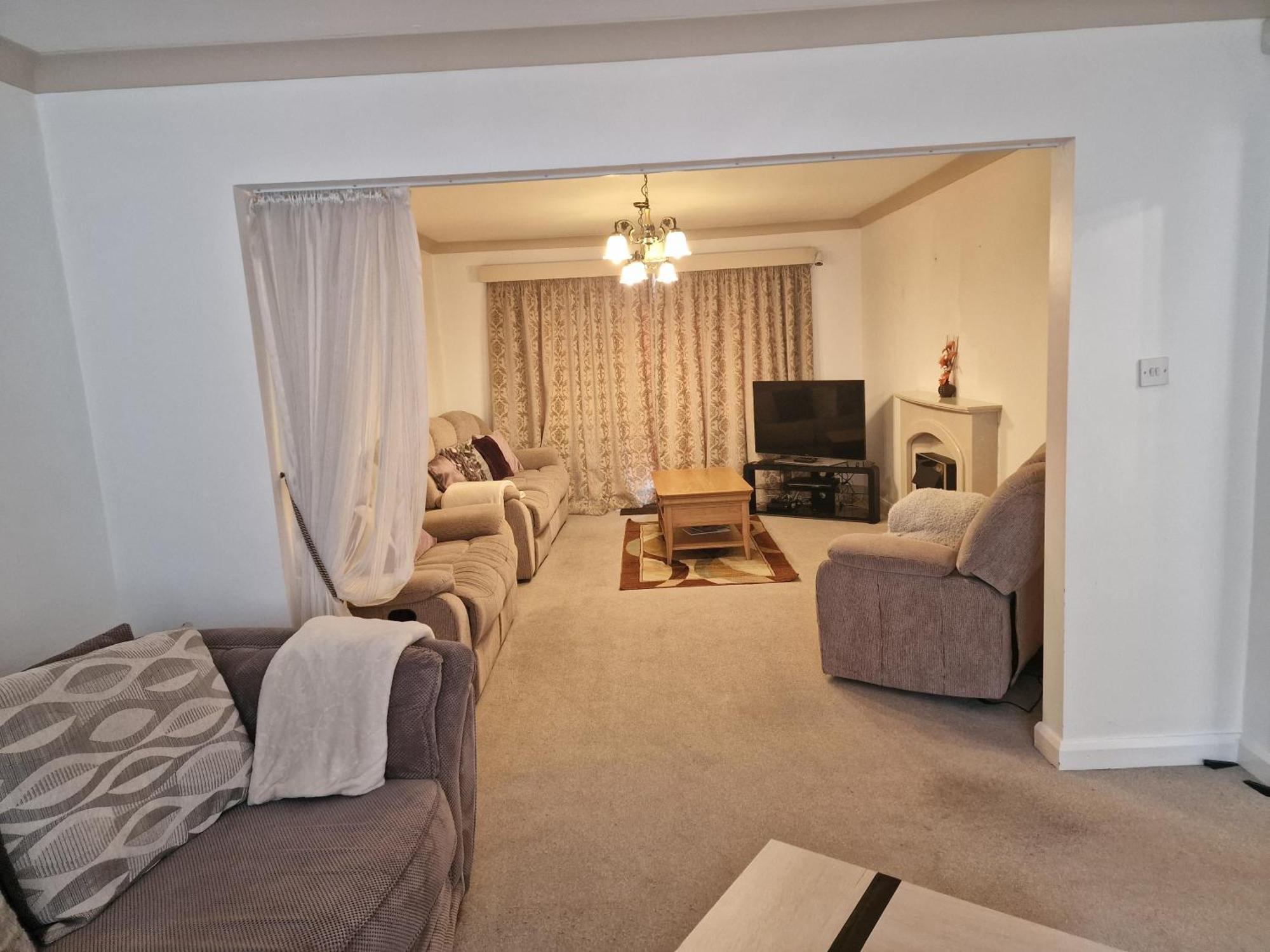 D Elmdon Homestay Shared 4 Bedrooms Birmingham Exteriér fotografie